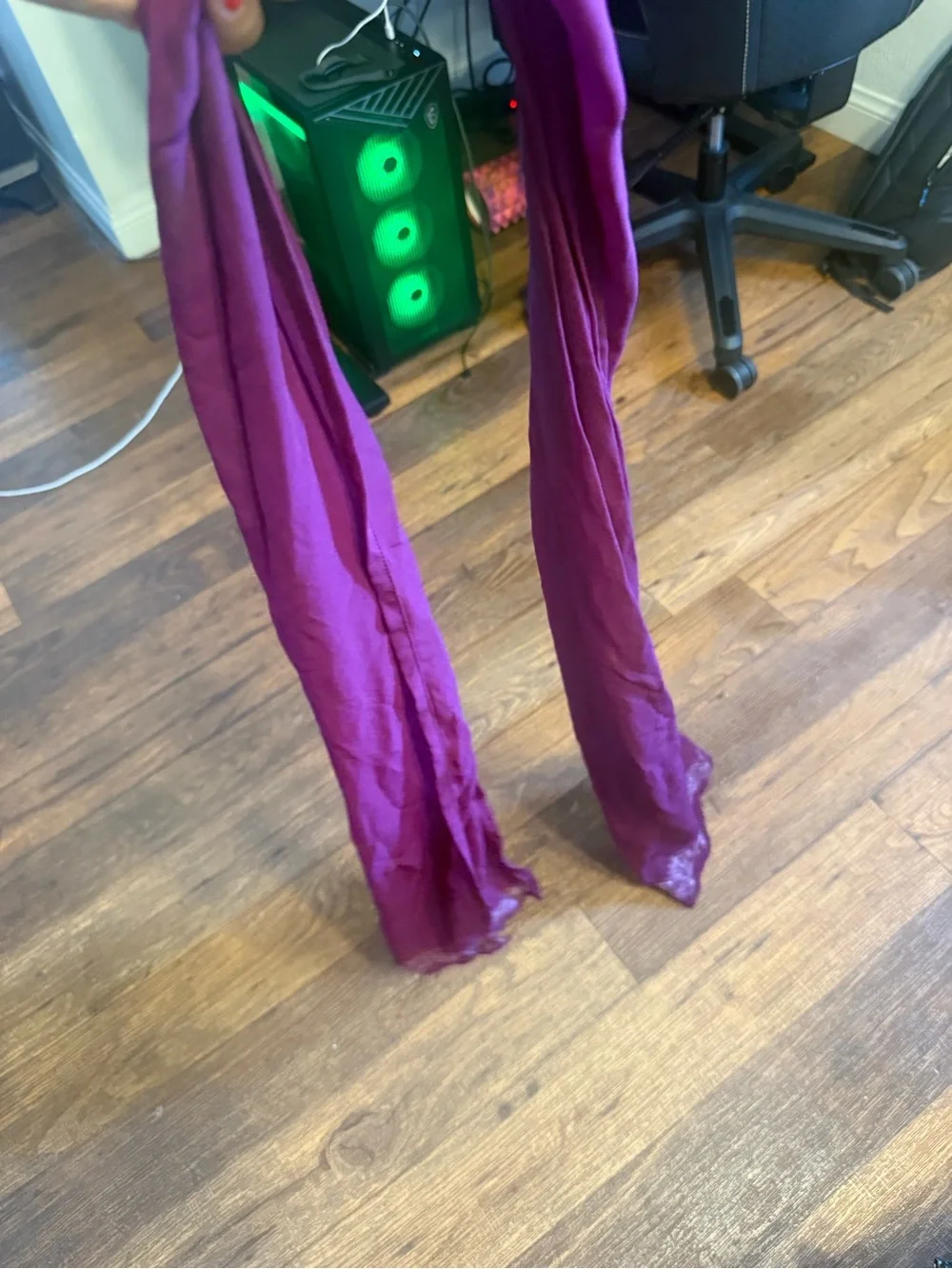 Vintage Y2K one hundred percent silk scarf for neck